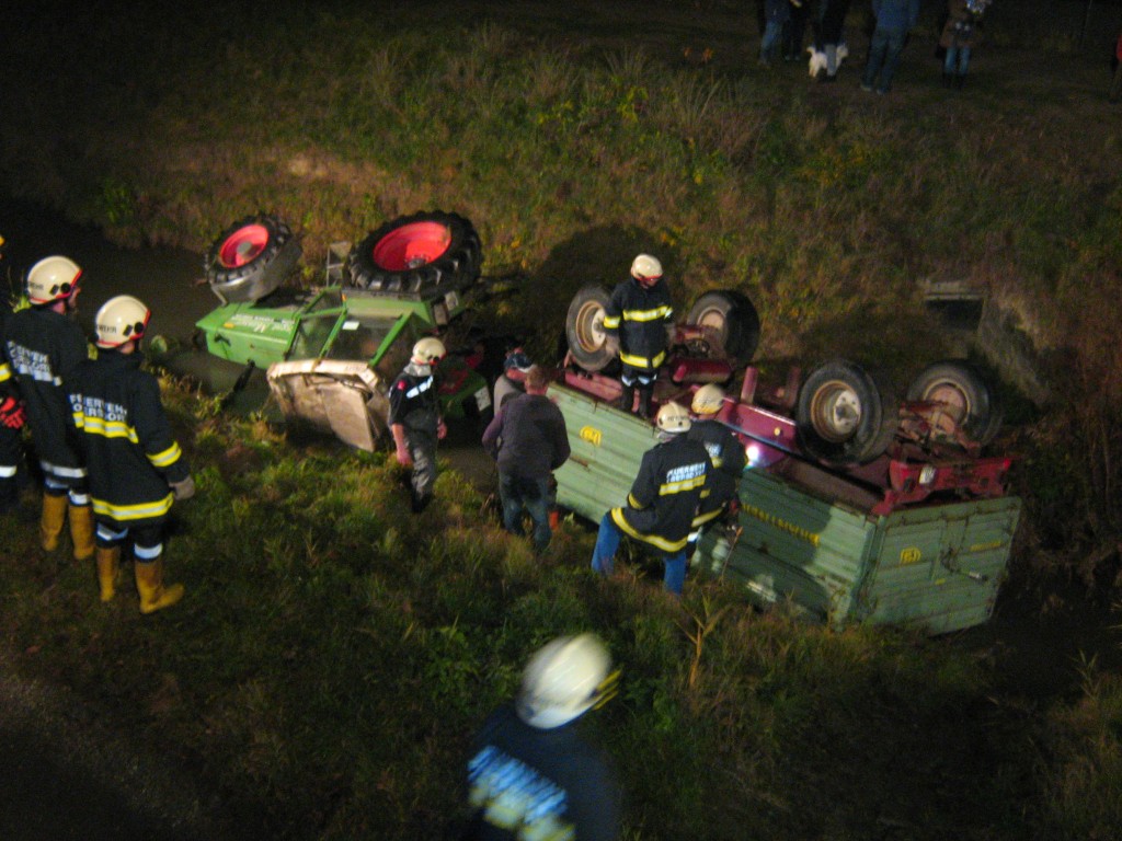 Traktorbergung im Rußbach (2012)